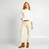 Sweater blanco de tejido acanalado con cuello redondo y mangas largas.