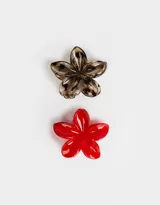 Set de dos broches para el pelo con forma de flor, uno color rojo y otro con diseño carey.