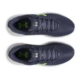 Championes de running Under Armour Phade RN 3, color azul marino con logo verde flúor y suela blanca.