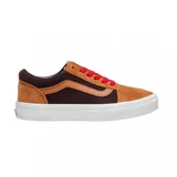 Zapatillas Vans Old Skool color marrón y naranja con cordones rojos y suela blanca.