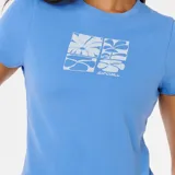 Remera azul de algodón con calce ajustado y estampado blanco con el logo de la marca Rip Curl.