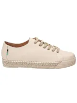 Zapatillas bajas de cuero color crema con cordones y plataforma de yute.