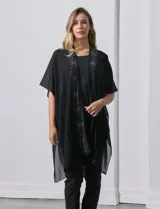 Kimono negro de gasa con apliques de brillos, marca Jessica Mc Clintock.