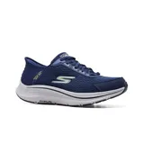 Championes deportivos Skechers Slip-ins Go Run Consistent 2.0 Empowered, color azul marino con detalles en blanco y verde. Diseñados con sistema Heel Pillow, capellada de malla, cordones ajustables, amortiguación Ultra Light y plantilla Air-Cooled Memory Foam.