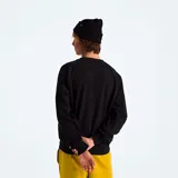 Buzo negro de The North Face, de corte clásico con logo bordado en el pecho.