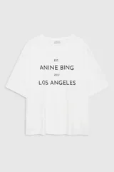 Remera blanca de algodón con estampado de la marca Anine Bing, con la inscripción "EST. ANINE BING 2012 LOS ANGELES".
