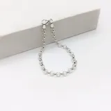 Pulsera de plata 925 con eslabones tipo rolo y cierre de mosquetón.