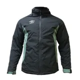 Campera deportiva Umbro Crafted Pro negra con paneles laterales en verde agua, cierre frontal completo, capucha ajustable y logo de la marca en el pecho.
