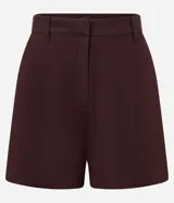 Short de corte alfaiatado color negro, confeccionado en viscosa twill.