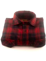 Camisa de viyela a cuadros rojos y negros, de manga larga y corte clásico.