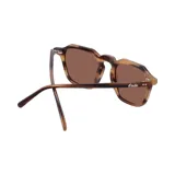 Lentes de sol con montura de acetato color carey y lentes marrones.