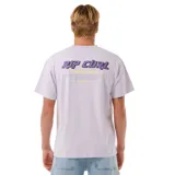 Remera de manga corta color violeta con logo de la marca Rip Curl estampado en el pecho.