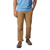 Pantalón color tostado con corte recto, rodillas articuladas, bolsillos laterales y traseros, y cintura ajustable con cordón.