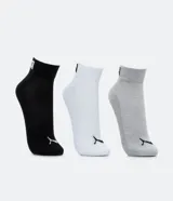 Pack de tres pares de medias cortas deportivas Puma, en color negro, blanco y gris.