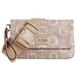 Riñonera Guess color marrón claro con estampado del logo de la marca en blanco. Tiene correa ajustable con hebilla y placa metálica dorada con el logo de Guess.