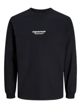 Camiseta negra de manga larga con cuello redondo y estampado frontal con la leyenda "Originals Studio brought to you by JACK&JONES ® designed in Copenhagen".