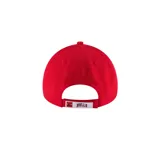 Gorra roja de béisbol New Era modelo 9FORTY con el logo de los Chicago Bulls bordado en el frente.