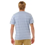 Remera celeste con estampado de rayas horizontales y flores, de corte recto y manga corta.