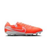 Championes de fútbol Nike Legend 10 Pro, color naranja con detalles en gris.