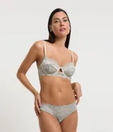 Soutien de encaje color gris con breteles ajustables y aro.