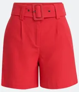 Short azul marino de lino con cinturón de hebilla cuadrada forrada y pliegues delanteros.