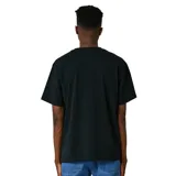 Remera negra de manga corta con estampa turquesa de un cuerpo humano desintegrándose en puntos y la palabra 'Former' en la parte inferior.