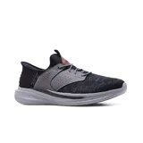 Zapato casual Skechers Slip-ins Relaxed Fit: Slade - Caster, color negro con detalles en gris. Diseñado con Heel Pillow, cordones elásticos, capellada de malla y material sintético, plantilla Skechers Air-Cooled Memory Foam y soporte Skechers Goga Mat Arch.