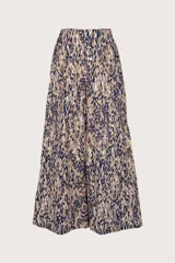 Pantalón palazzo de tiro alto con estampado animal print en tonos azul marino, beige y marrón.