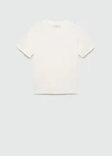 Jersey de punto fino color blanco, de manga corta y cuello redondo.