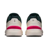 Championes urbanos de cuero sintético color blanco hueso, con detalles en verde oscuro y fucsia.
