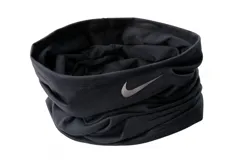 Cuello térmico deportivo Nike Therma Fit, color negro con logo plateado.