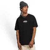 Remera negra de algodón con logo Puma estampado en el pecho. Corte holgado.