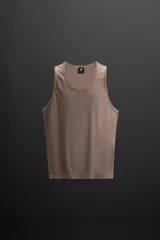 Musculosa regular fit color marrón confeccionada en tejido de algodón. Cuello redondo amplio y sisa. Zara Athleticz.