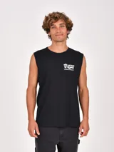 Musculosa sin mangas color azul, con cuello redondo y estampado frontal con texto en blanco.