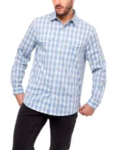 Camisa a cuadros de manga larga, diseñada para actividades al aire libre, con bolsillos frontales y ventilación en el canesú.