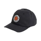 Gorra negra de gabardina con visera curva, detalle de cordón trenzado en la base de la copa y parche circular con logo de la marca Critical Slide en el frente.