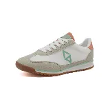 Zapatillas deportivas Osada para mujer, color blanco con detalles en gris, verde y naranja.