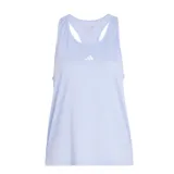 Musculosa celeste de corte clásico, con logo de Adidas en el pecho.