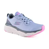 Championes deportivos Skechers Max Cushioning Elite para mujer, color celeste con detalles en gris y rosa. Capellada de malla técnica, amortiguación Ultra Go y plantilla Air-Cooled Goga Mat.