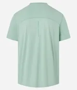 Remera deportiva masculina de manga corta y cuello redondo, color verde menta. Presenta un pequeño logo estampado en el pecho.