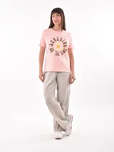 Remera blanca de algodón con estampado de limones y texto en azul.