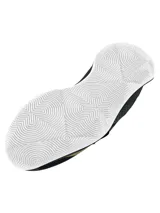 Championes de básquet Under Armour UA Jet 23 para hombre, color negro con detalles dorados y logo de la marca en el lateral. Suela blanca con tecnología Micro G® para amortiguación y capellada resistente para uso dentro y fuera de la cancha.