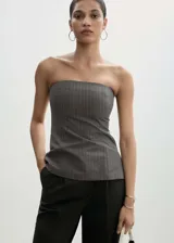 Top palabra de honor gris con finas rayas verticales blancas, de corte ajustado y cierre trasero con cremallera invisible.