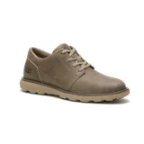 Zapato acordonado de cuero color marrón claro, con forro de malla de nylon suave y transpirable, plantilla de espuma de PU moldeada, entresuela de EVA duradera y suela de goma. Cuenta con tecnología CLEANSPORT NXT™ para control de olores.