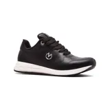 Championes negros de cuero sintético con suela blanca y logo plateado en el lateral.