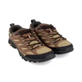 Zapato de senderismo Merrell Moab 3 Waterproof, color marrón con detalles en negro y suela Vibram.