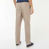Pantalón de vestir color beige, de corte recto, con cintura elástica ajustable con cordón.