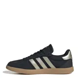 Championes Adidas Breaknet Sleek negros con detalles en gris y suela color caramelo.