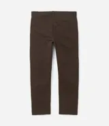 Pantalón de vestir color gris claro, de corte slim fit y largo cropped.