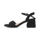 Sandalias beige con taco cuadrado y tira al tobillo.